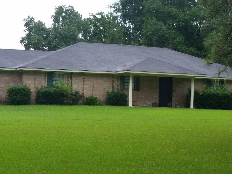 1st image of 216 Yaupon St