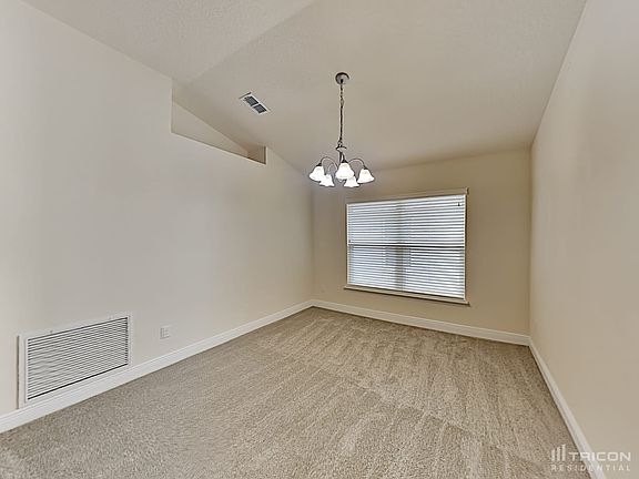 5th image of 2209 Bexley Dr