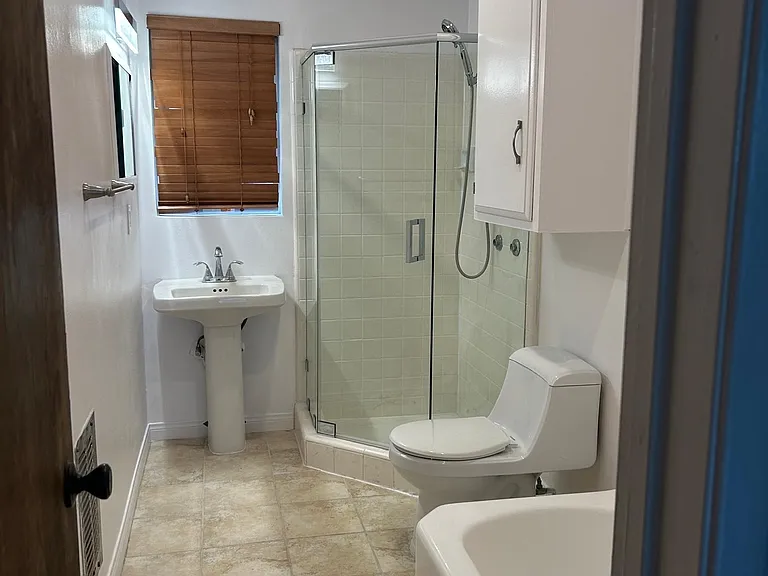 1011 N Hilldale St #5 — Photo 6