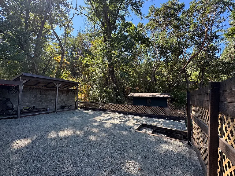 6694 Coleman Creek Rd #1 — Photo 27
