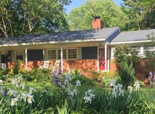 907 Pond St, Cary, NC 27511