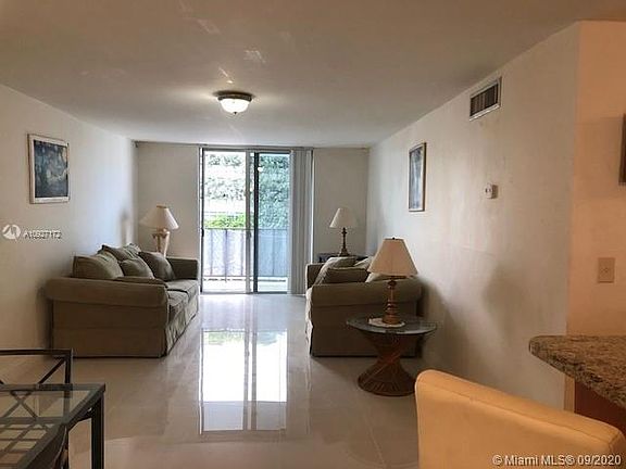 2nd image of 720 Collins Ave APT 509
