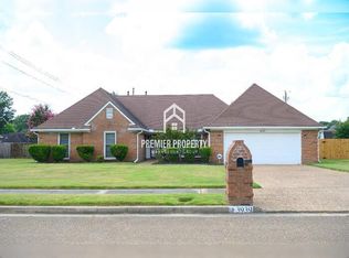 3939 Clubview Dr, Memphis, TN 38125