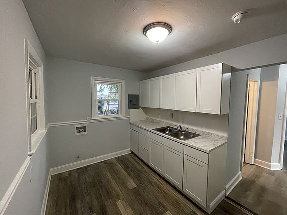 5th image of 115 Chestnut Dr #6