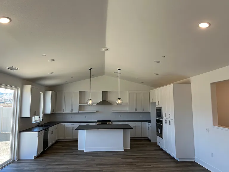 1840 Vincent Dr — Photo 7