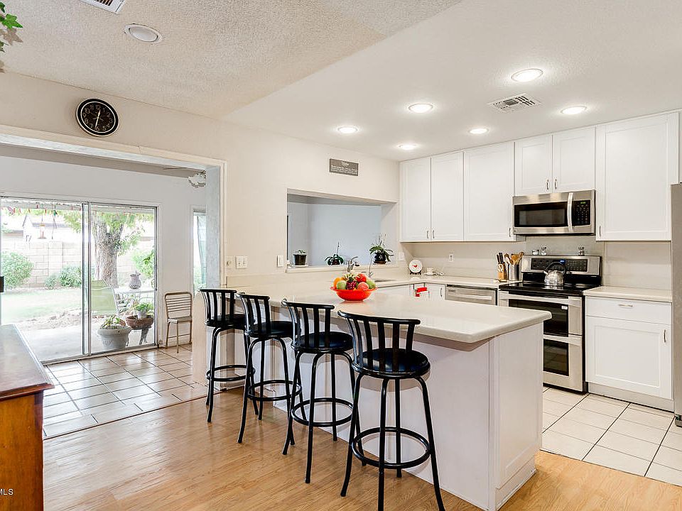 1st image of 3001 W Villa Theresa Dr