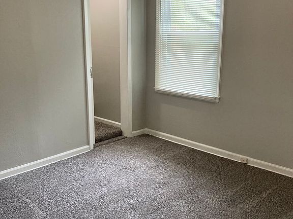 5th image of 2241 SW Plass Ave
