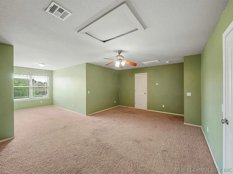 26545 Foxen Dr — Photo 19
