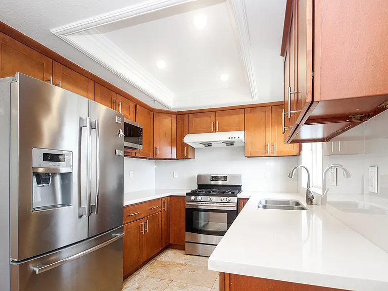 611 Mound Ave #F — Photo 6
