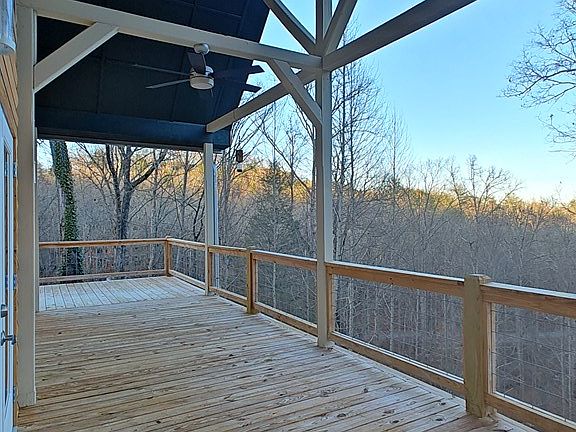 5th image of 236 Grace Dr