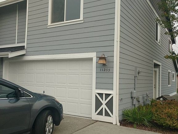 3rd image of 11233 71st Avenue Ct E