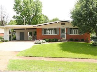 2640 Belair Ter, Florissant, MO 63033