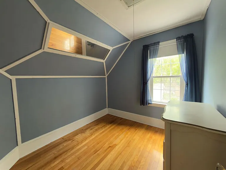 246 E Mason St — Photo 22