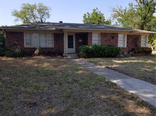 6417 Lambeth Ln, Fort Worth, TX 76112