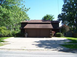 3903 Pfeiffer Ct, Midland, MI 48640