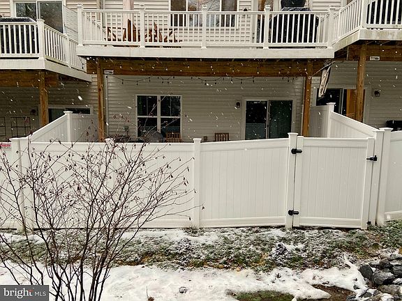 2nd image of 595 Cross Chase Dr
