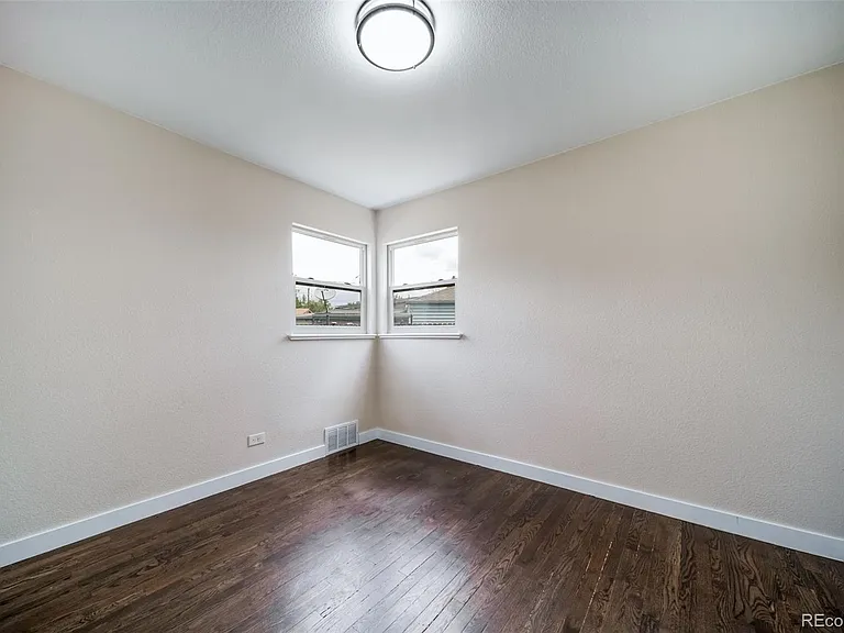 2395 S Irving St — Photo 21