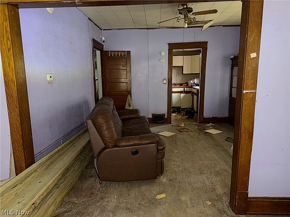 5th image of 1749 Rosedale Ave