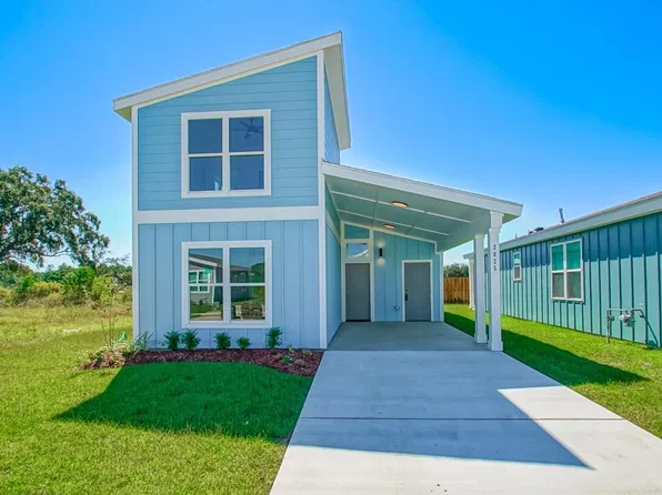 2825 Live Oak Dr, Terrytown, LA 70056