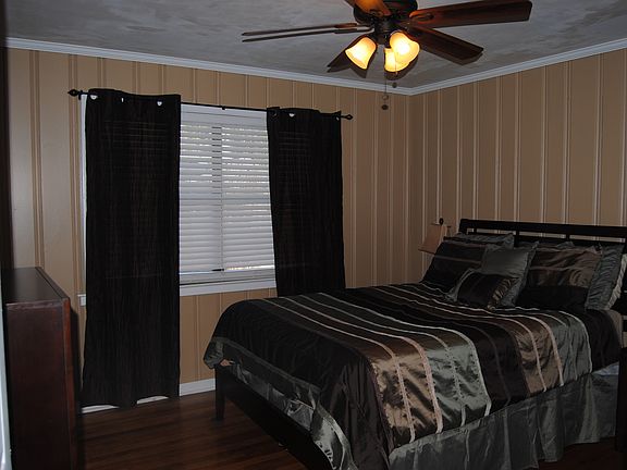 5th image of 3519 Royal Crest Dr