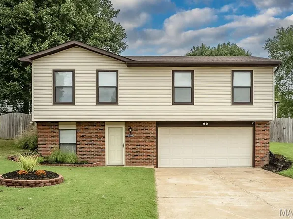 1787 Fairfax Dr, Barnhart, MO 63012