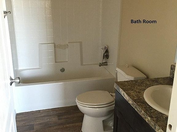 3rd image of 213 Valle Ave