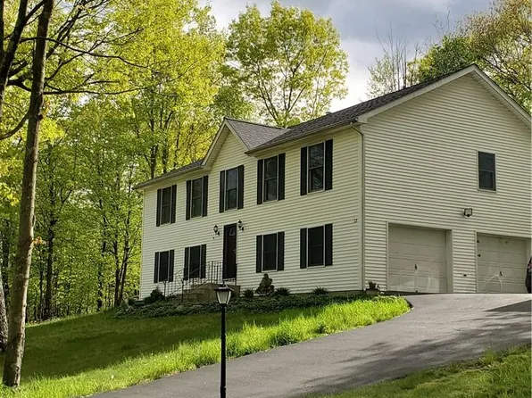 13 Colletta Lane, Marlboro, NY 12542