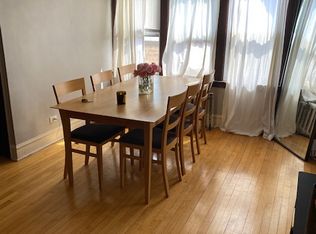 733-735 Elm St #33-333, Winnetka, IL 60093