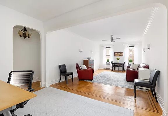 2nd image of 20 Plaza St E APT D5
