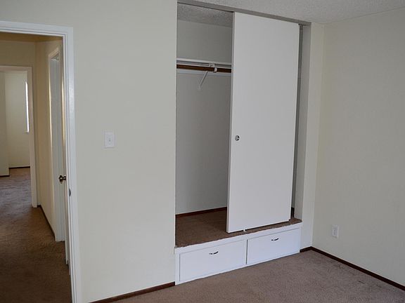 5th image of 429 28th St #1