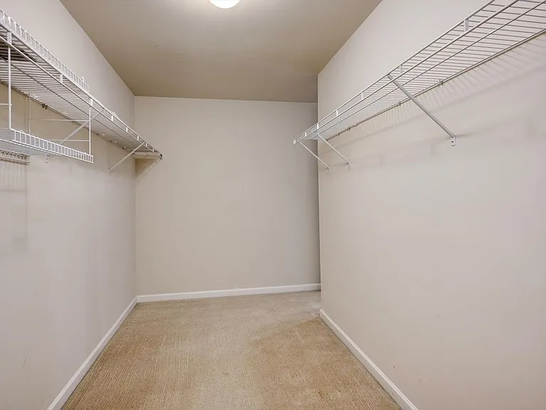 542 Oconee Cir — Photo 33