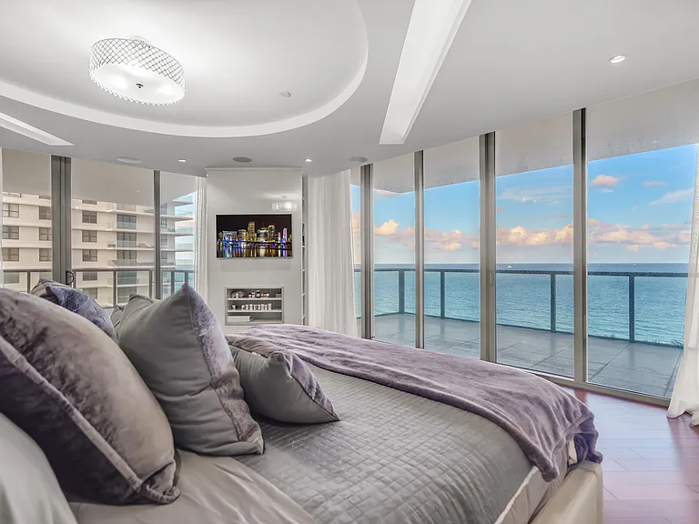 9705 Collins Ave #1000 — Photo 9
