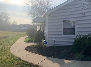 1780 Mohawk Dr, Akron, OH 44306