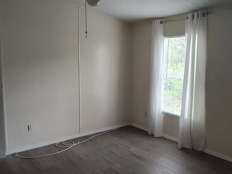 1832 NW 46th Cir — Photo 10