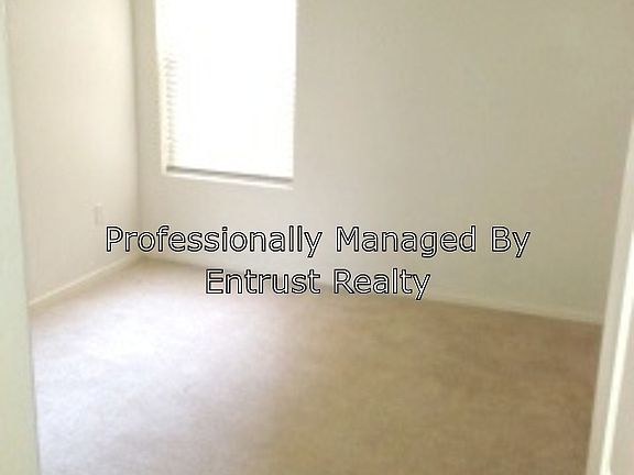 5th image of 6770 N 47th Ave Unit 1002