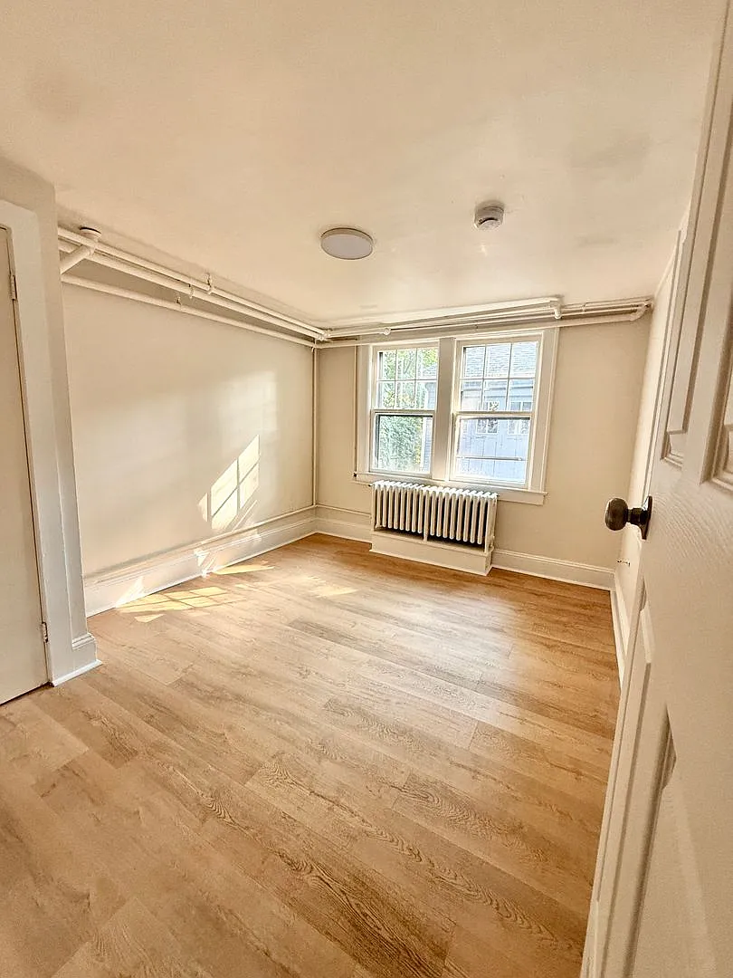 37 Green St — Photo 4