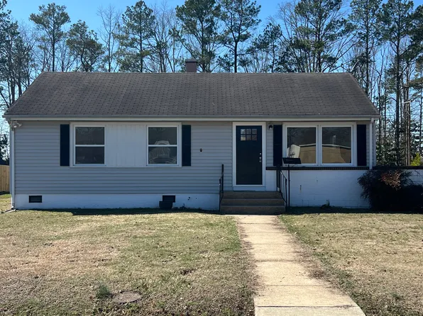 403 Otey Ln, Sandston, VA 23150