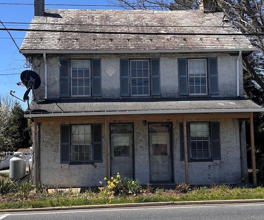 1st image of 854 Centerville Rd