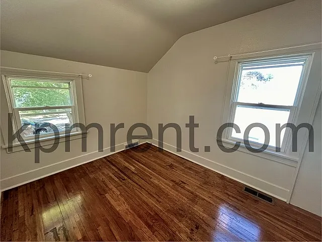 1206 10th St NW — Photo 9