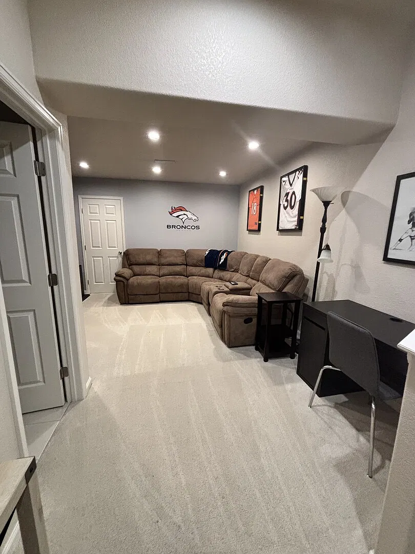 Comfy Colorado Suite — Photo 4