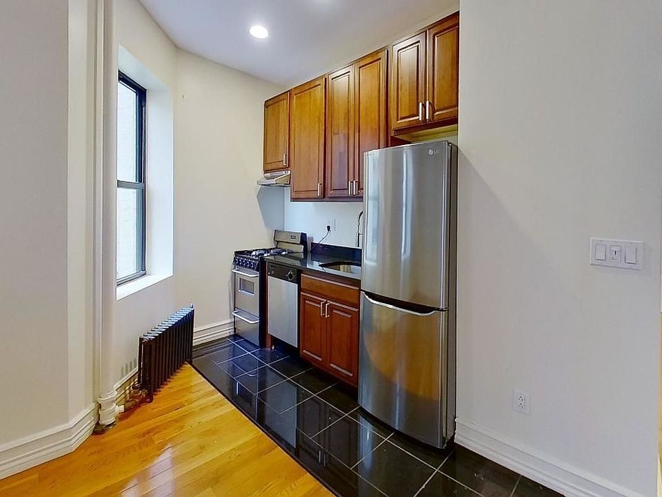 1st image of 65 W 106th St APT 2B