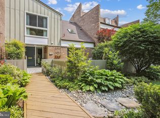 11436 Links Dr, Reston, VA 20190