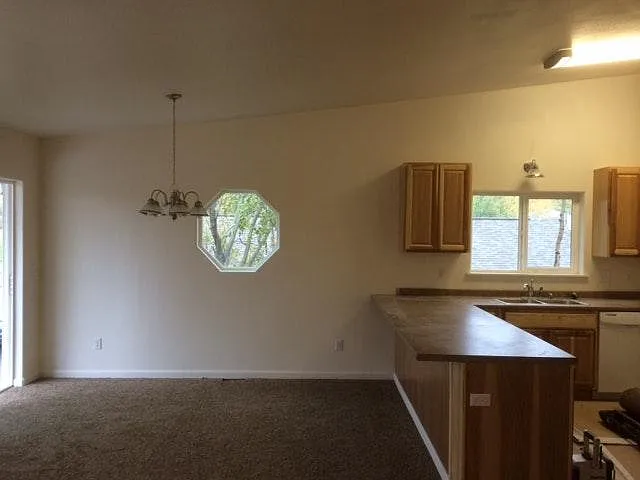 Livingroom - 2650 Berryman Ln