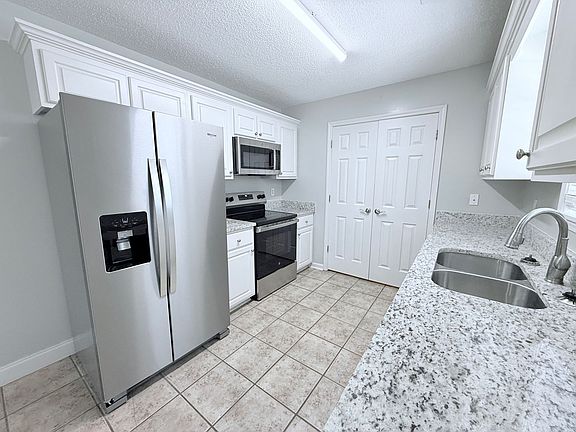 4th image of 309 Eagle Pointe Loop