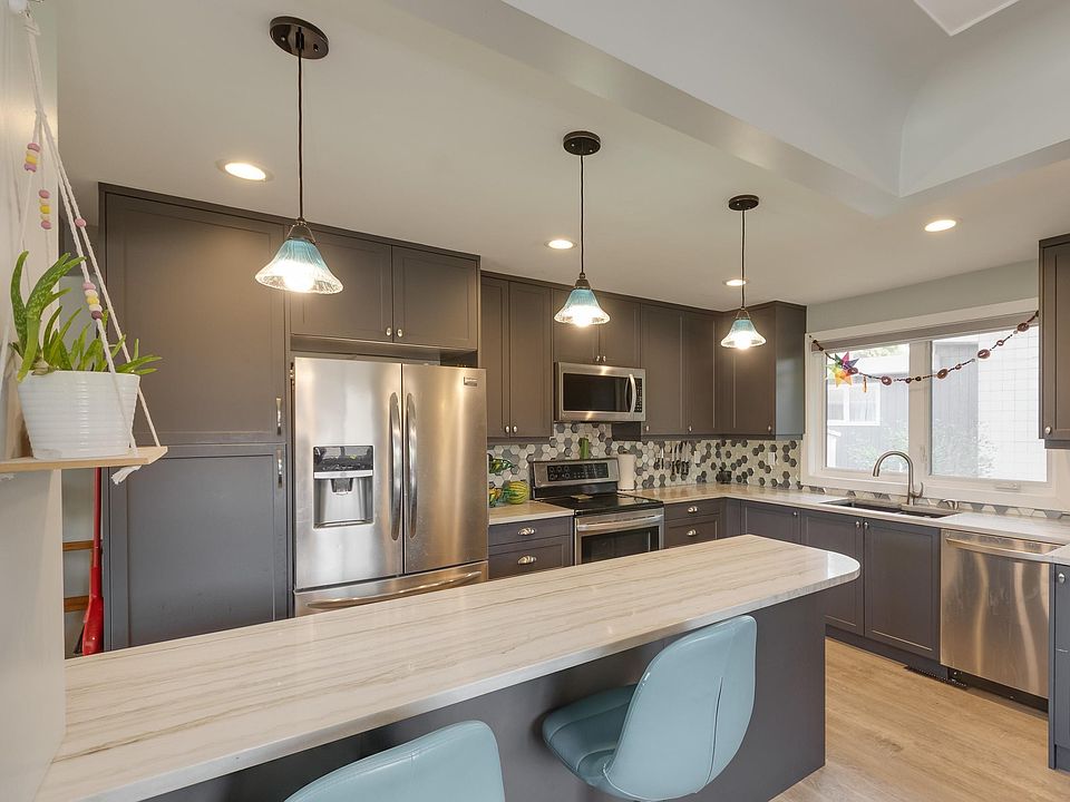 1st image of 7107 96b Ave NW