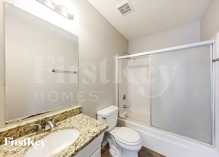 13807 N 52nd Ave — Photo 13
