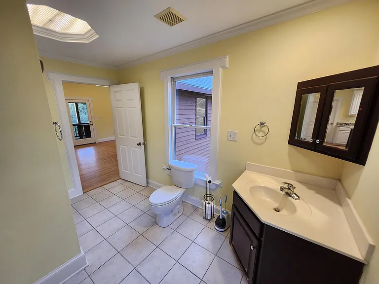 1904 Evergreen Ave — Photo 13