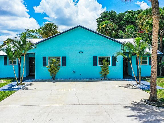 2nd image of 2132 NE Pelican Terrace