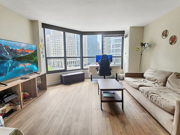 2nd image of 405 N Wabash Ave Unit 407