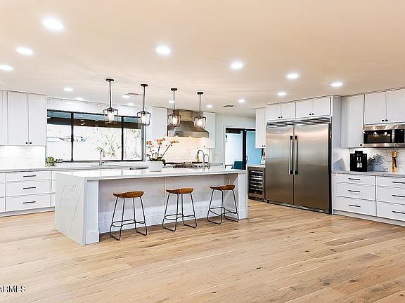 4th image of 6102 E LARKSPUR Drive
